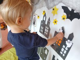 Buchy, buchy, buch, v domě straší duch