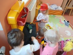 Ten dělá to a ten zas tohle