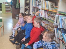 PŘEDŠKOLÁCI V KNIHOVNĚ