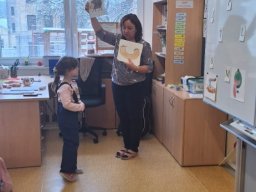 PŘEDŠKOLÁCI VE ŠKOLE NA NÁMĚSTÍ