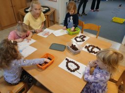 LISTOPAD VE SLUNÍČKU