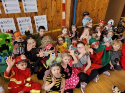 KARNEVAL V ZŠ NÁMĚSTÍ MÍRU