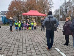 ZPÍVÁNÍ K OTEVŘENÍ PARKOVIŠTĚ